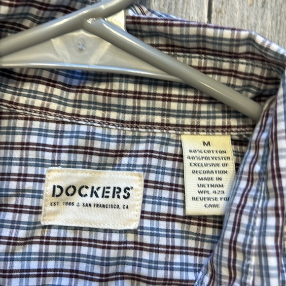 Dockers Men Shirt plaid size medium, button-down, short sleeve - Picture 3 of 5
